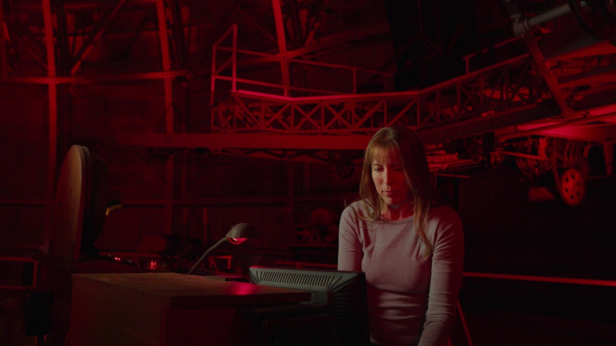 Kelly Fast PhD / interior of Mt. Wilson Observatory in Asteroid Hunters 3D